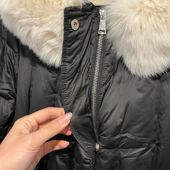 Women's Black Goose Down Puffer Coat with Fox Fur Trim - Picture 4 of 8